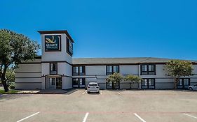 Quality Inn & Suites Irving Dfw Airport South